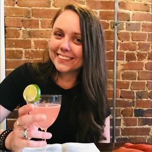 Meet your Posher, Holly